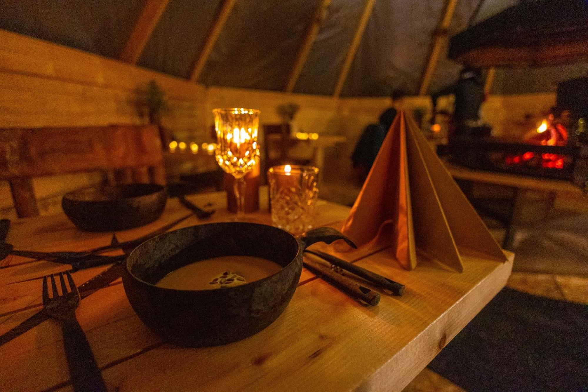 Skyfire Village Igloos Rovaniemi Exteriör bild