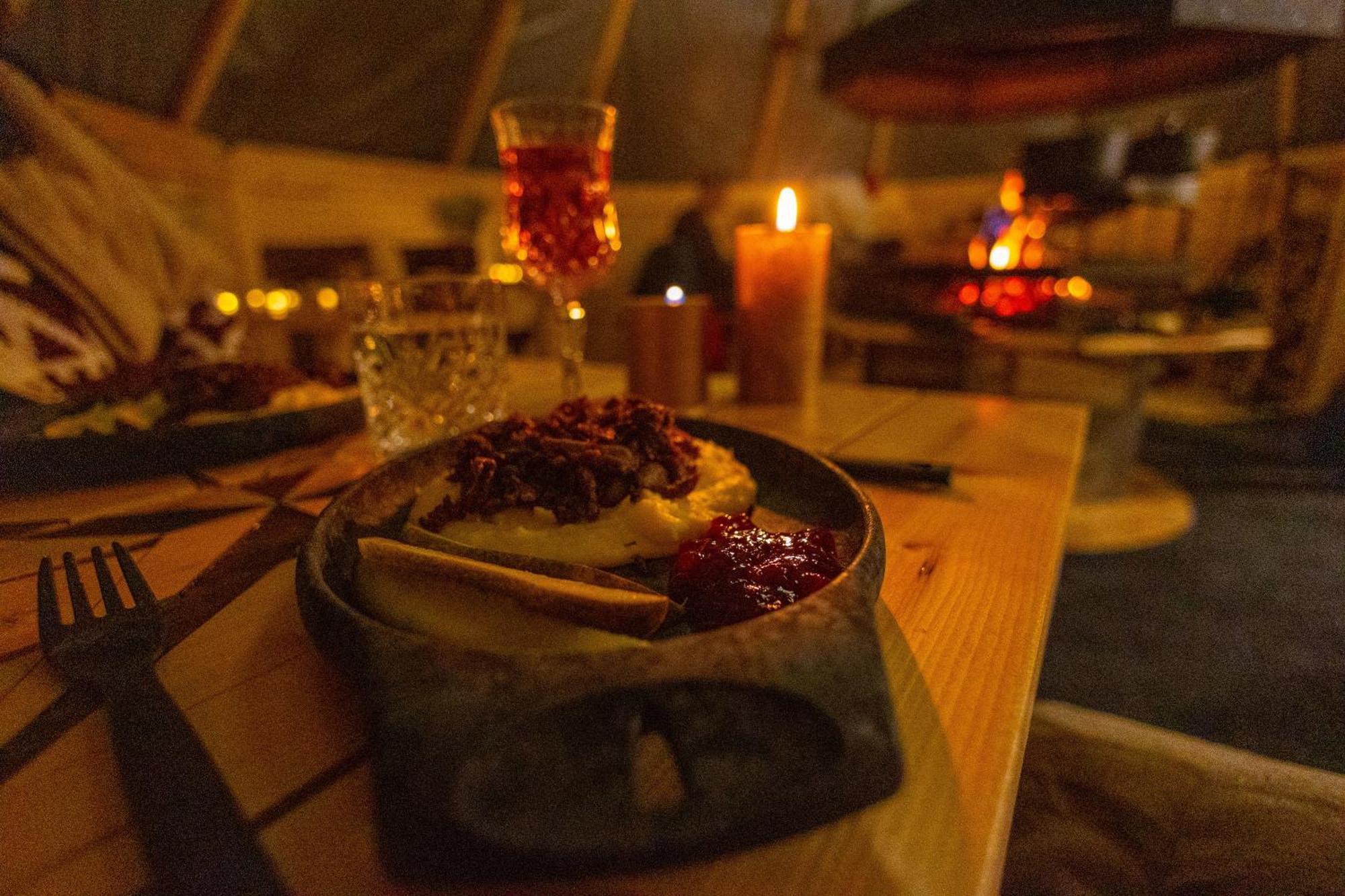 Skyfire Village Igloos Rovaniemi Exteriör bild