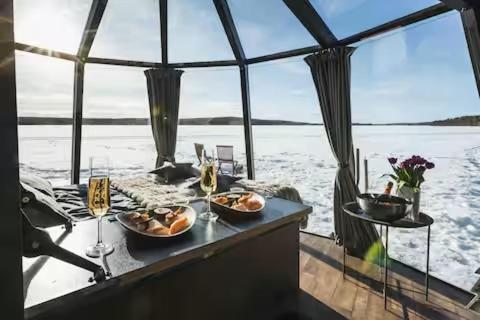 Skyfire Village Igloos Rovaniemi Exteriör bild